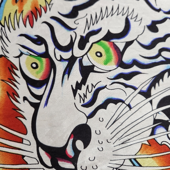 Wearable Art With This Vintage Ed Hardy Scarf 39" X 39" - Picture 5 of 12